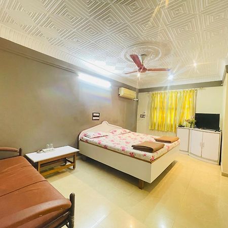 Hotel Rajdhani And Guest House Gujarat - Best Family Hotel In Halol Near Pavagadh And Halol Gidc Exterior foto