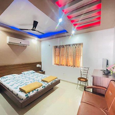 Hotel Rajdhani And Guest House Gujarat - Best Family Hotel In Halol Near Pavagadh And Halol Gidc Exterior foto