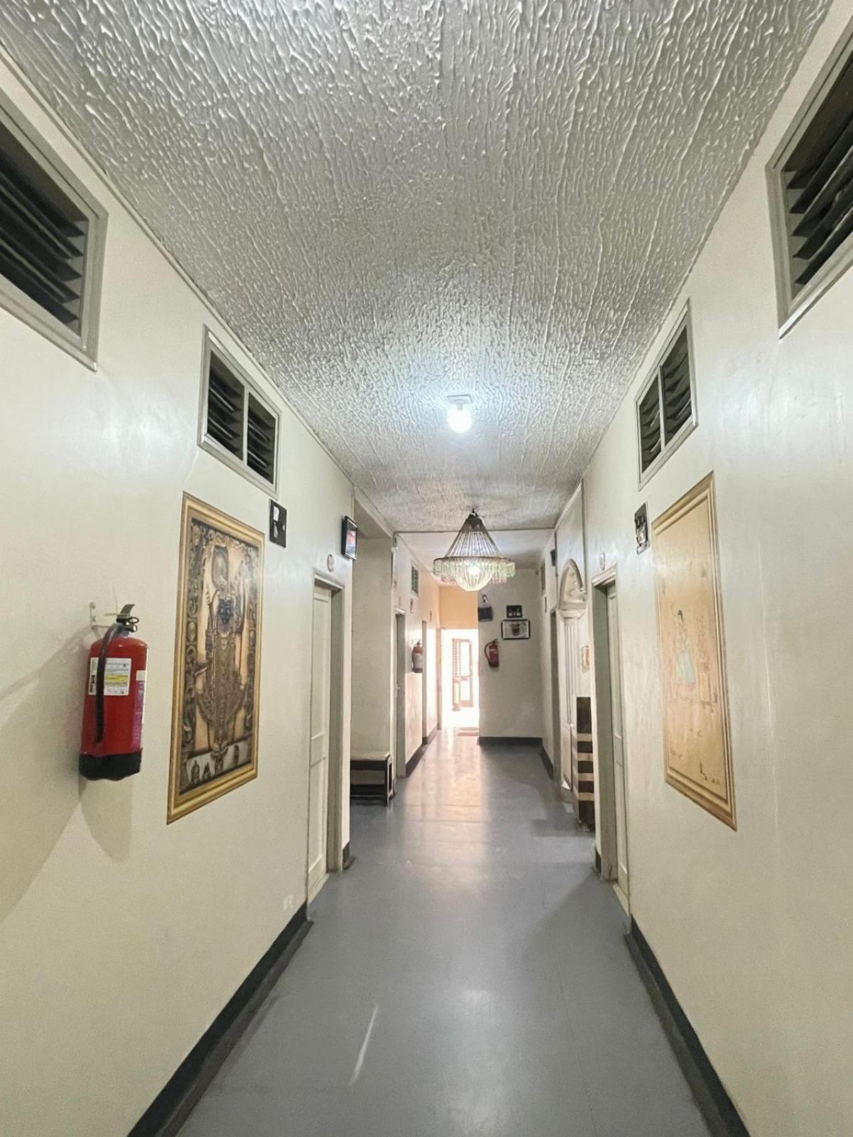 Hotel Rajdhani And Guest House Gujarat - Best Family Hotel In Halol Near Pavagadh And Halol Gidc Exterior foto