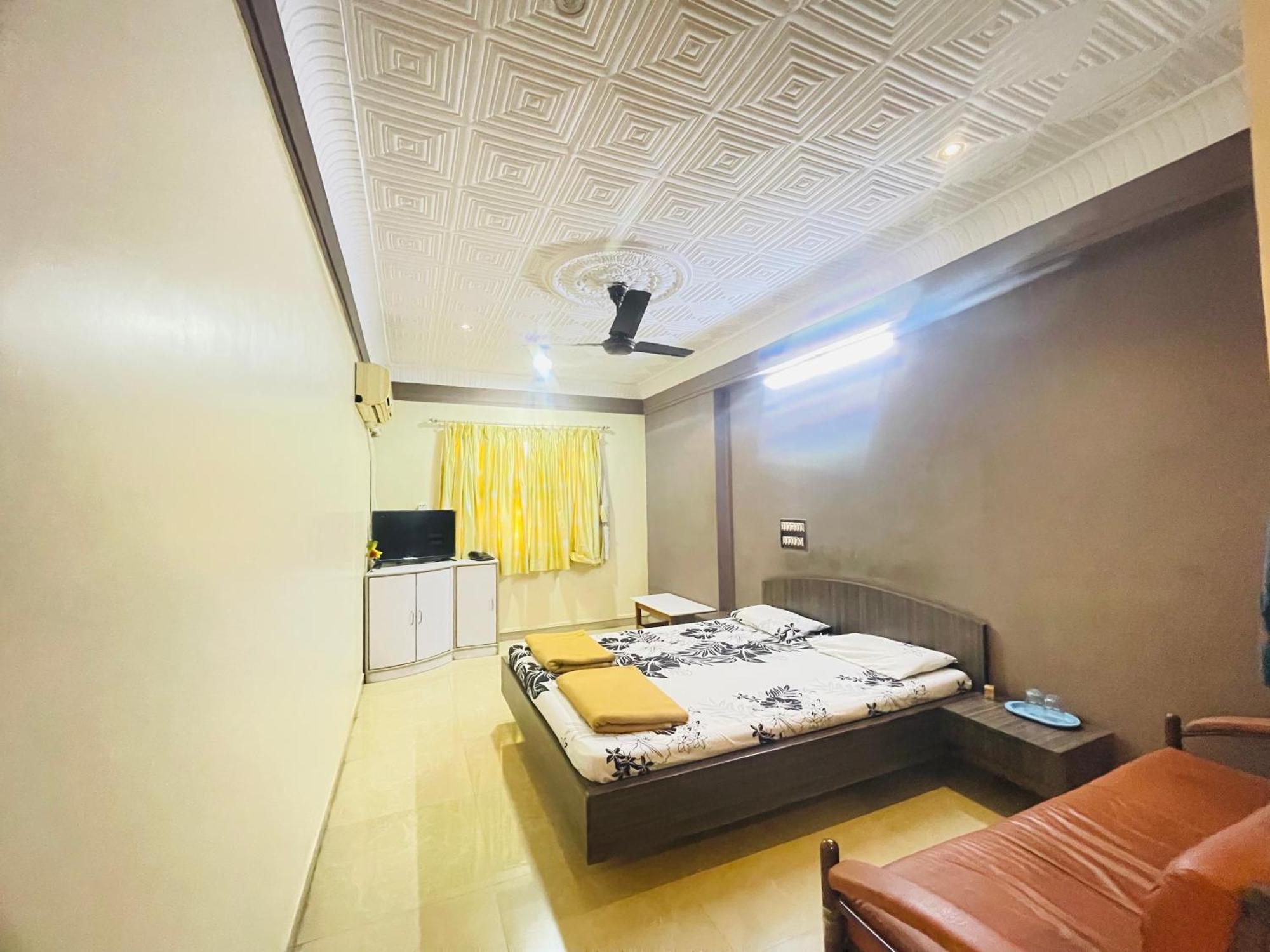 Hotel Rajdhani And Guest House Gujarat - Best Family Hotel In Halol Near Pavagadh And Halol Gidc Exterior foto